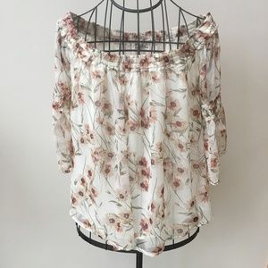 Lucky Brand off the shoulder blouse size M